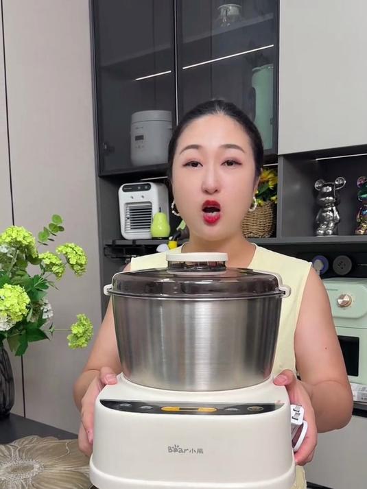 和面不用再费力!全自动和面机安排,做面条蒸馒头都轻松