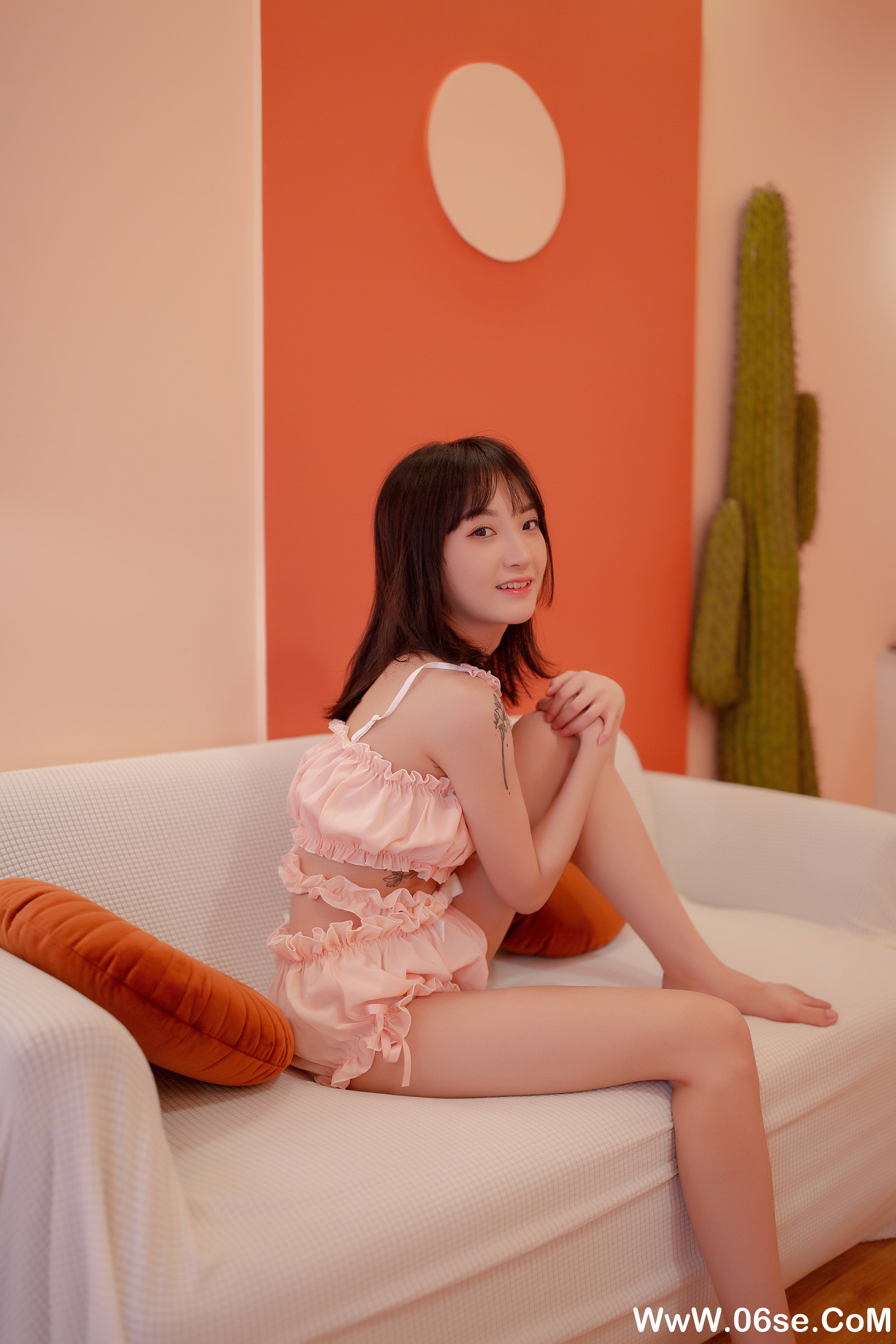 图片[8]-[YALAYI雅拉伊] 2020.09.02 NO.697 落落《女友宅日志》[57P+1P458M]-六色网