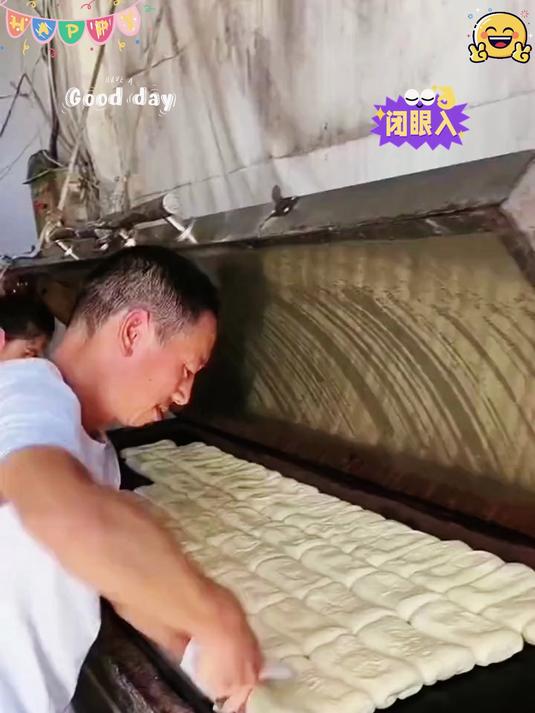 手工榨菜片脆嫩爽口下稀饭或者配馒头都很赞!