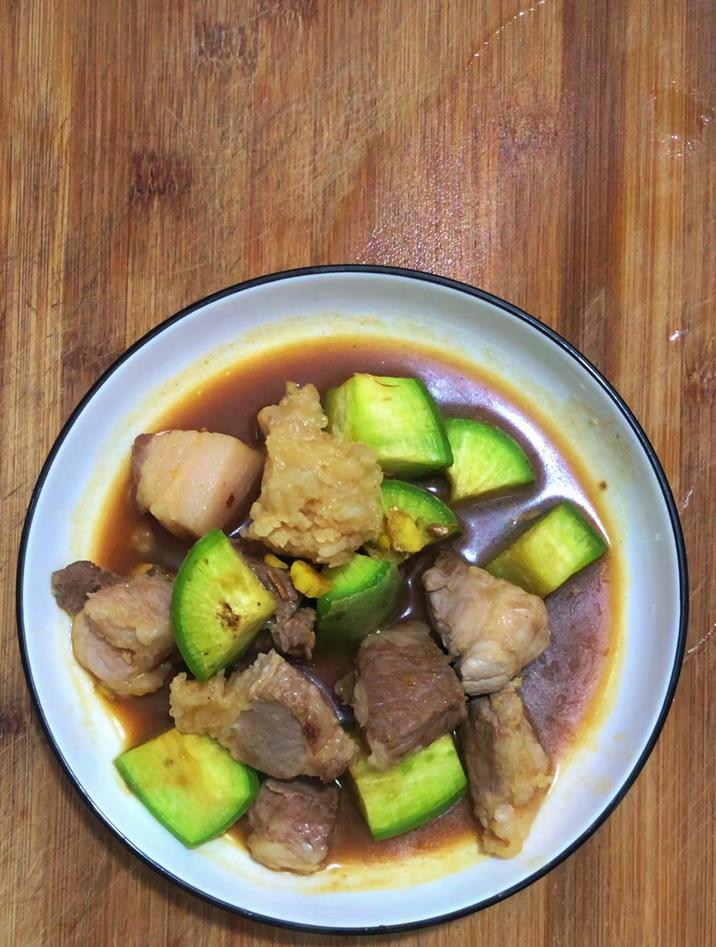 红烧肉的做法最正宗做法,分享一道青萝卜红烧肉