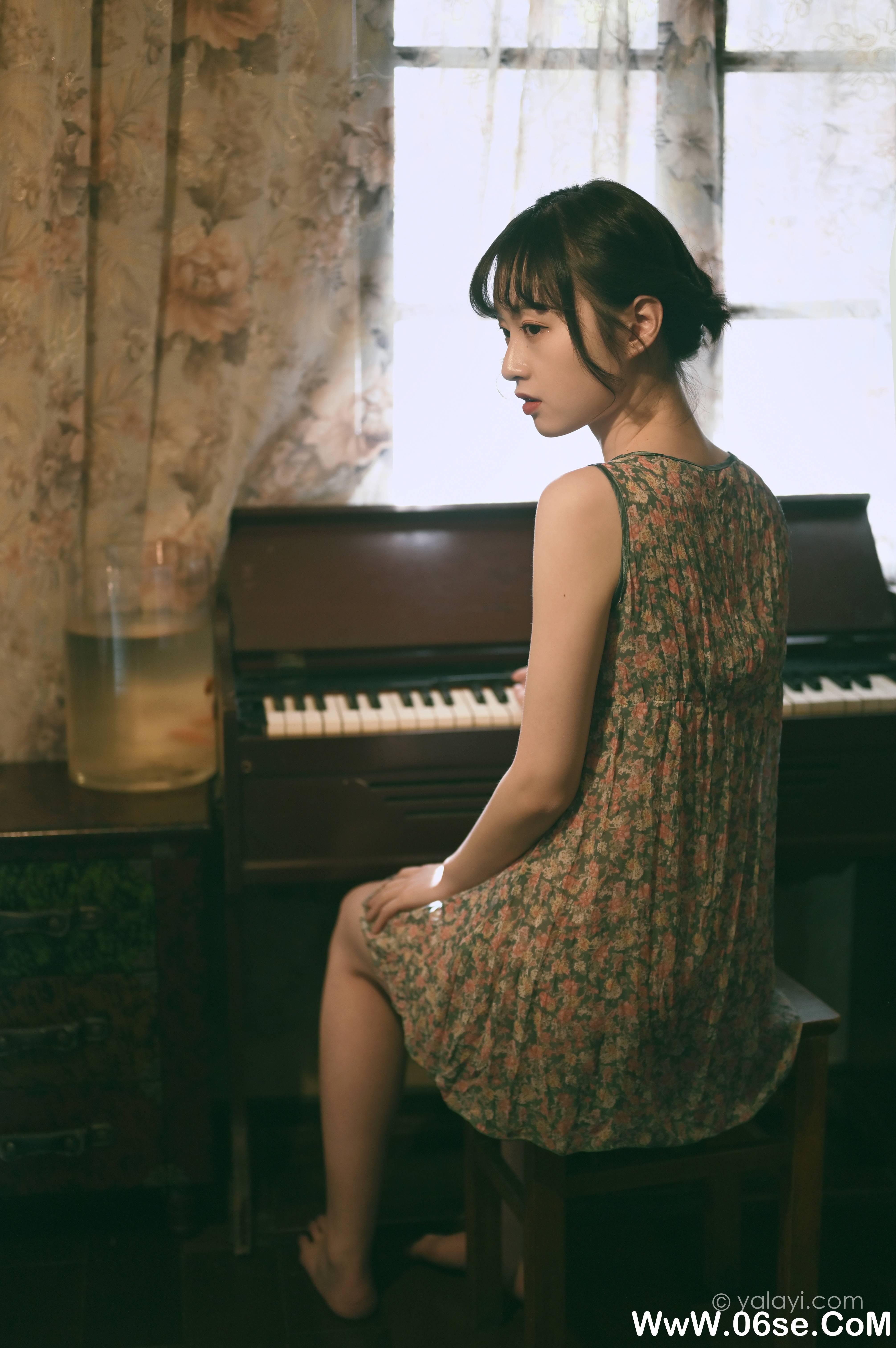 图片[13]-[YALAYI雅拉伊] 2021.03.03 NO.767 京京《拥抱着你送的花》[34P+1P525M]-六色网