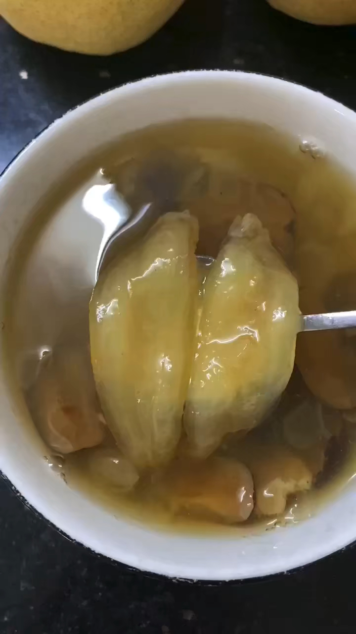 红枣和鱼胶汤