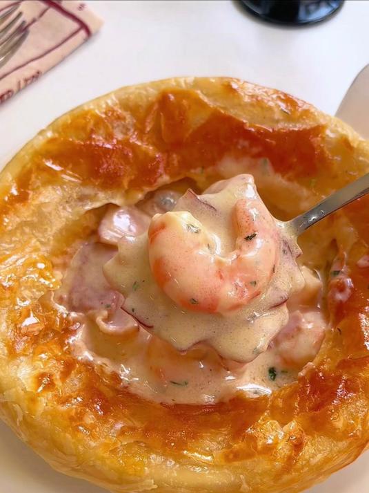 酥皮奶油蘑菇汤，解锁酥皮的酥脆与蘑菇的鲜