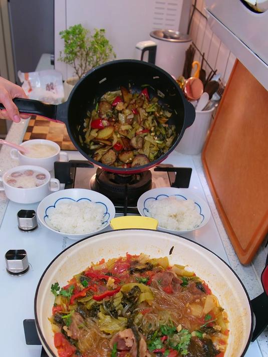 2道干饭人更爱的下饭菜,好吃不长肉,解锁酸菜不一样的吃法