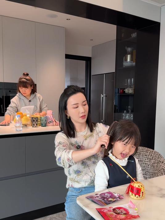 今天和阿姨、孩子们一起包汤圆