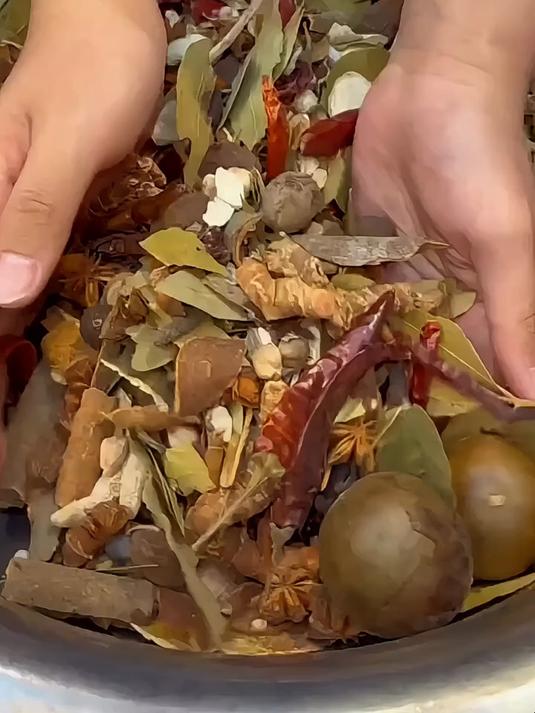 卤水灵魂在此!基础香料配方搭配,让卤味香到骨子里