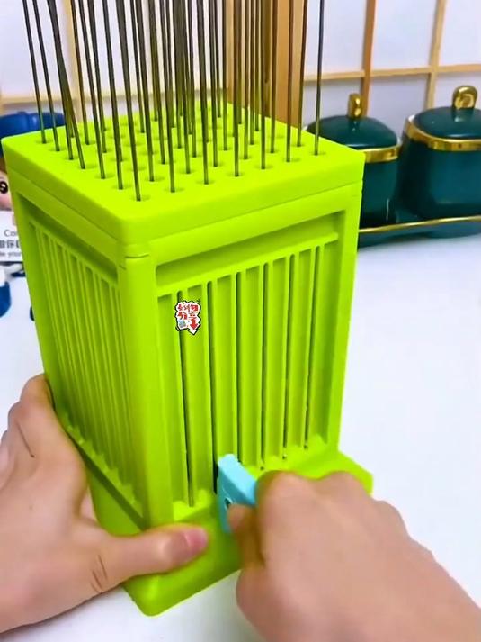 烧烤新手必看!一次穿 49 串的神器,带你开启烧烤新世界