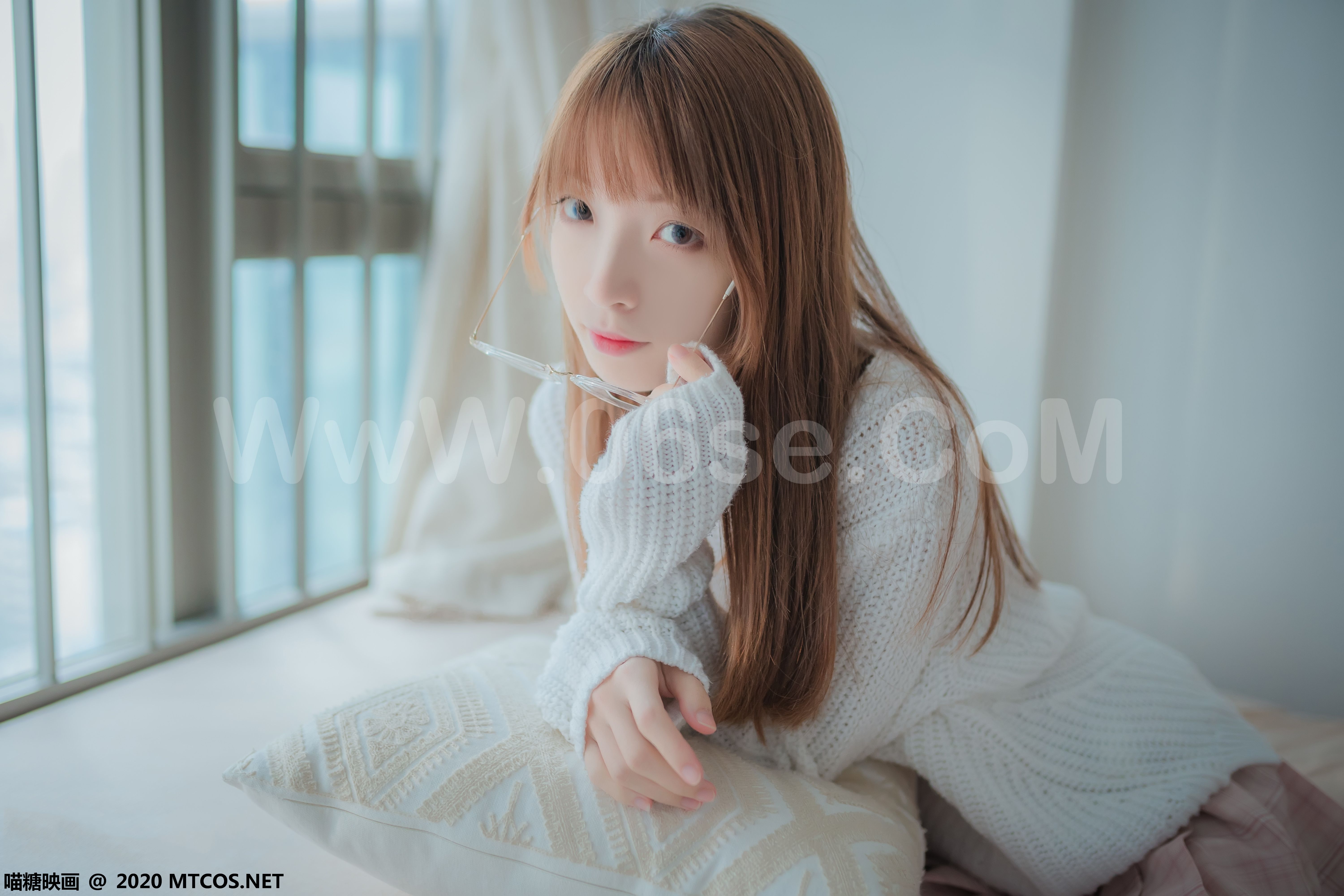 图片[5]-[MTCos] 喵糖映画 Vol.077 粉格裙的眼睛娘-六色网