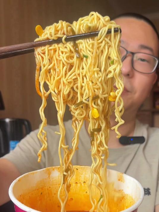 康师傅脆海带辣香锅牛肉面