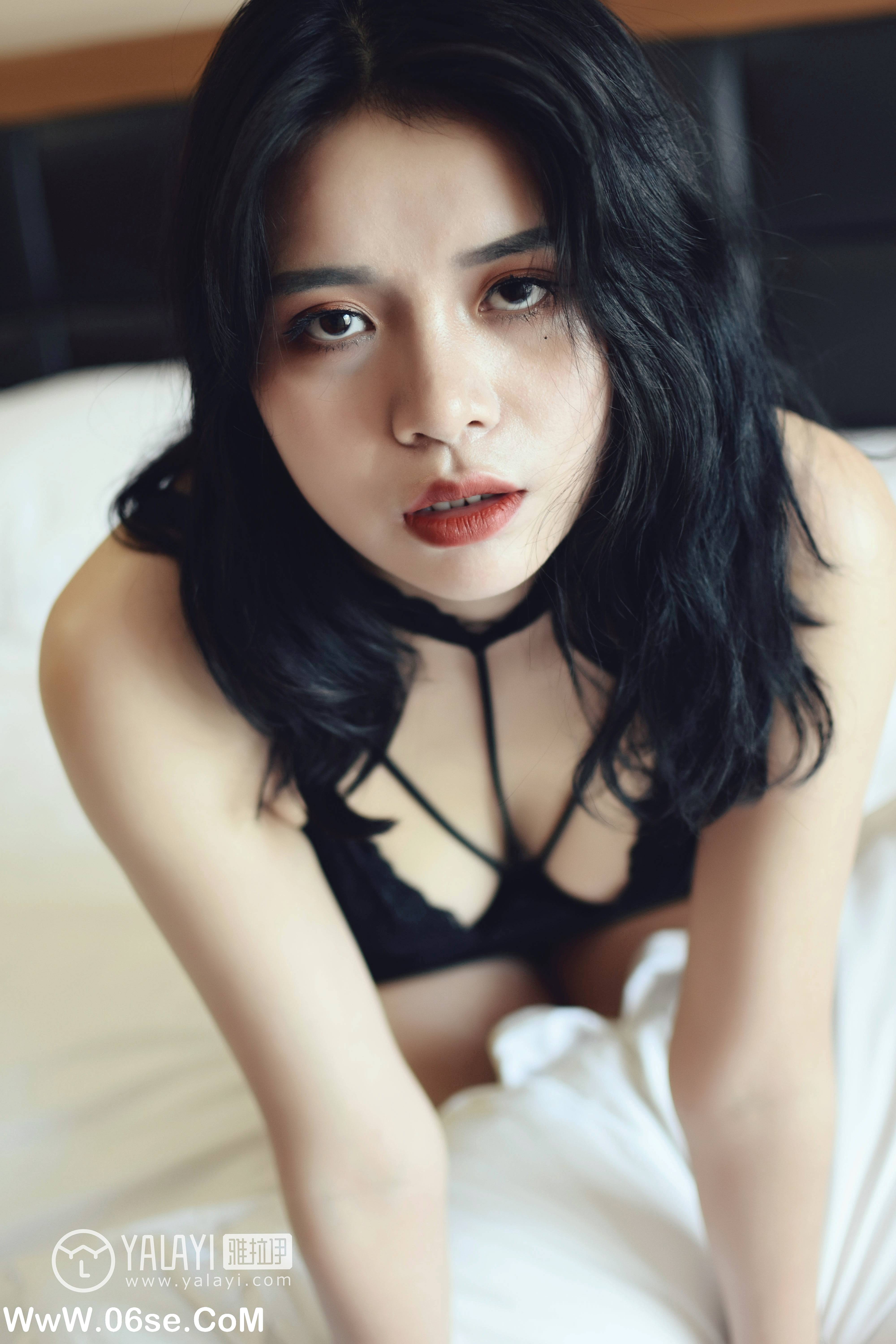 图片[17]-[YALAYI雅拉伊] NO.011 心蕊的睡衣魅惑 米心蕊-六色网