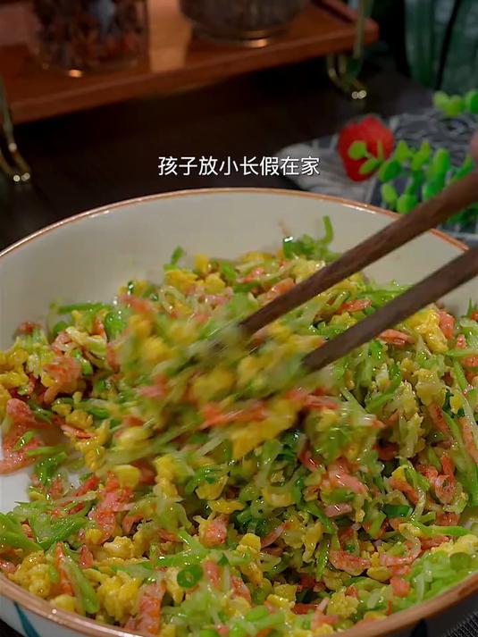 西葫芦三鲜馅饺子,孩子很喜欢