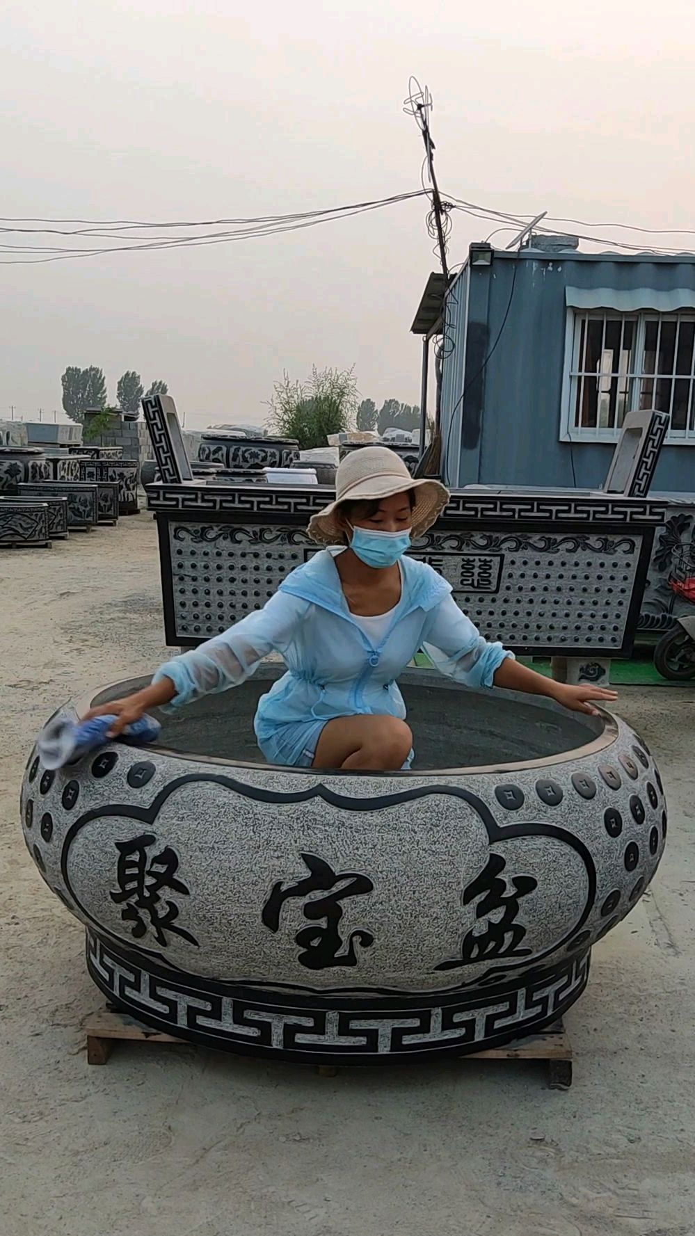 石雕仿古鱼缸花盆,庭院大理石养鱼池,中式庭院装饰景观