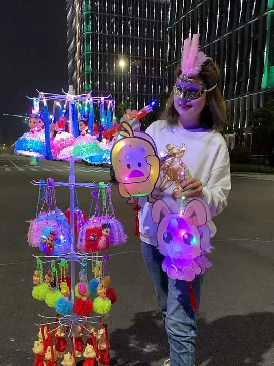 摆地摊卖什么好挣钱,奶茶店投资要多少钱