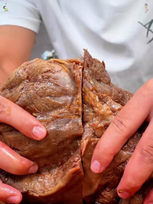 内蒙酱牛肉超香！草原风味超地道，一口就爱到疯狂