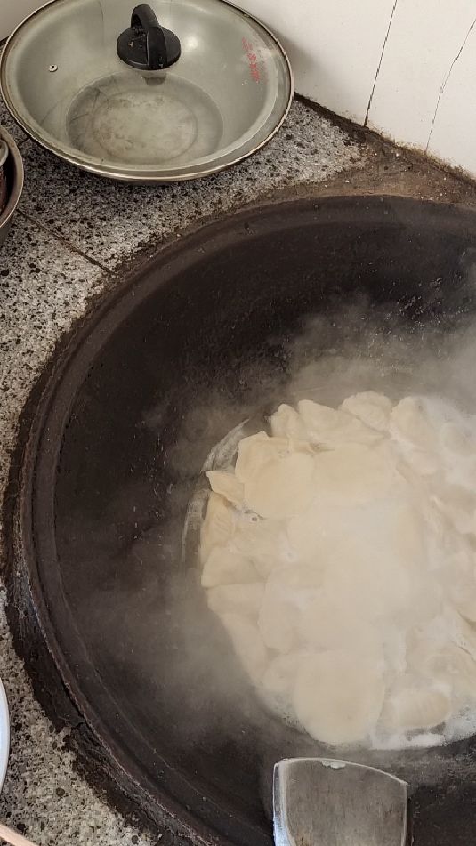 热气腾腾的饺子