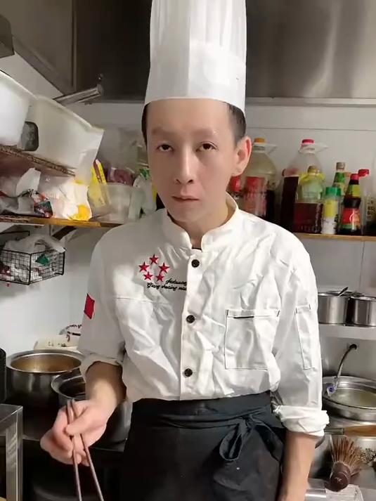 家常小炒杏鲍菇下饭菜