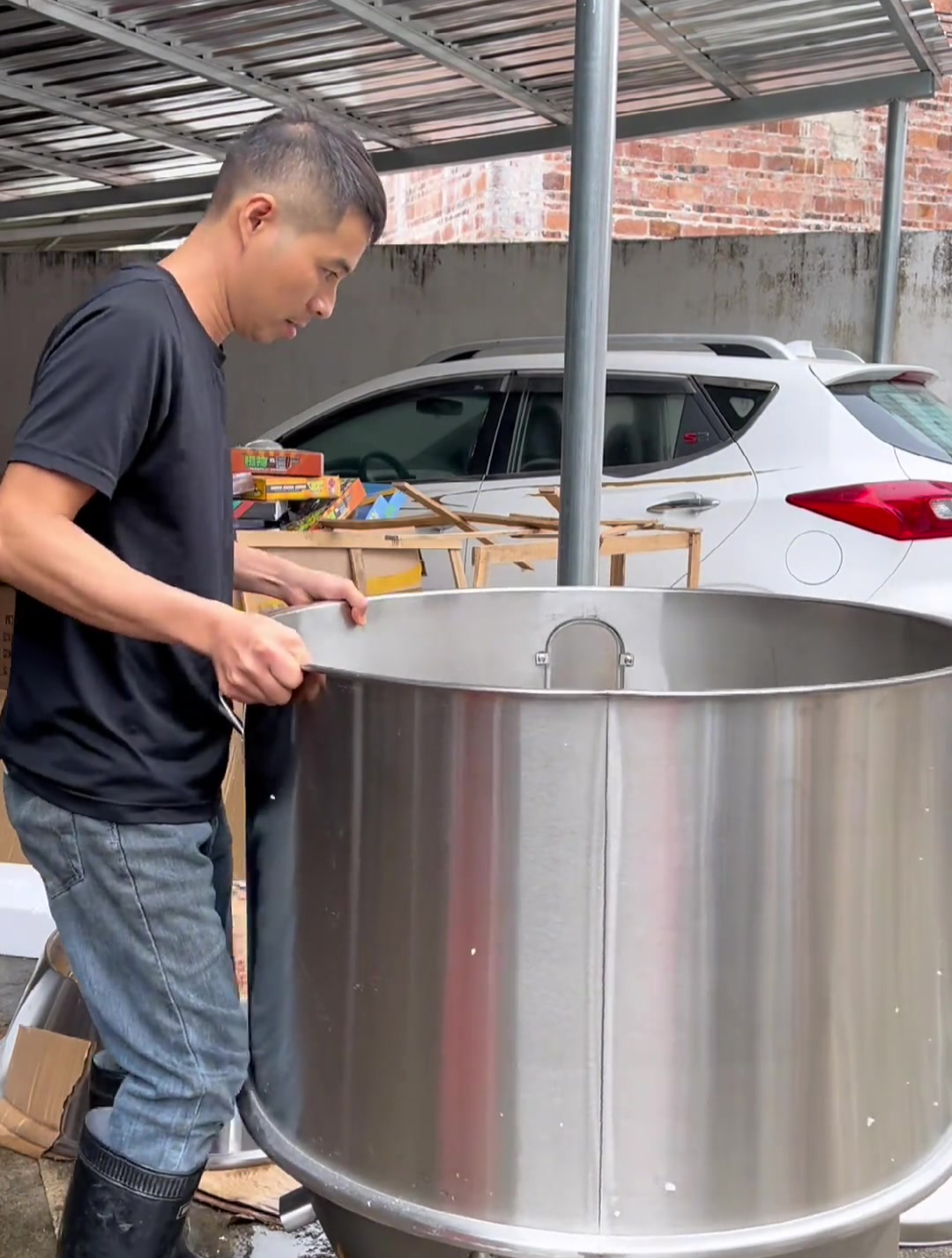 新炉落地顺顺利利 今天教你们刚买回来的烧鸭炉要怎么处理?