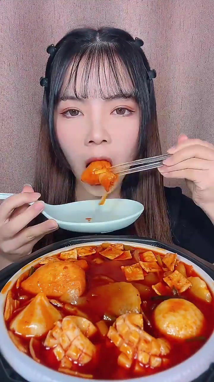 鱼子福袋小火锅,香迷糊了!姐妹们试试吧