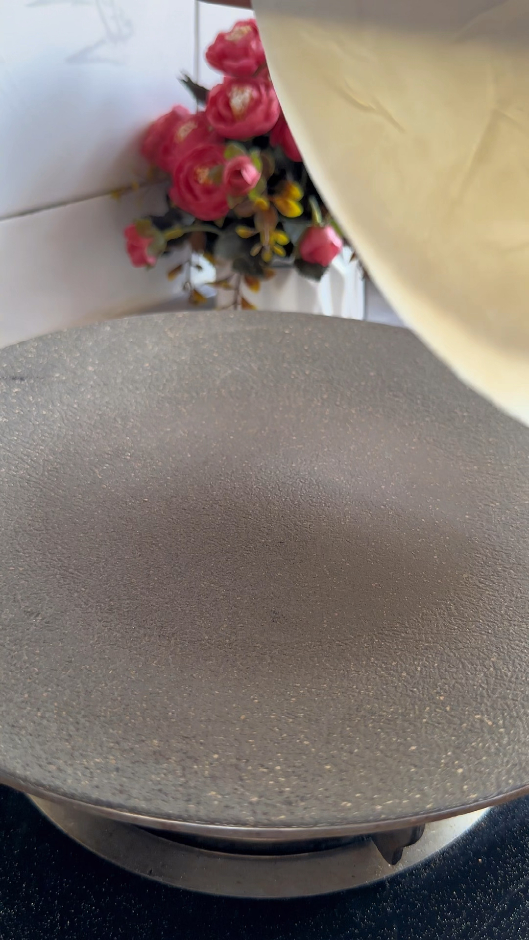 这烙馍卷菜六菜一汤搭配的得不得劲。