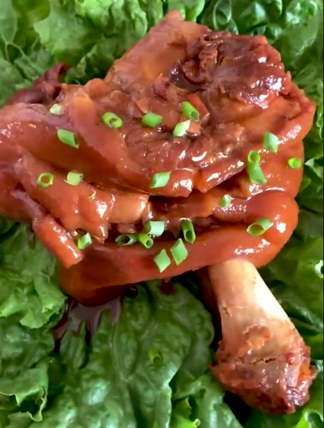 家常红烧大肘子,皮酥肉烂,新手也能学会做