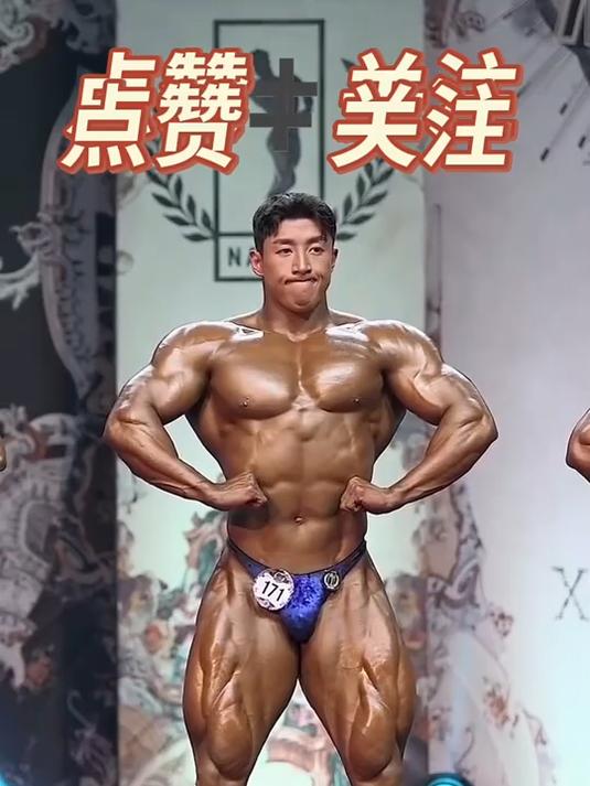 古希腊雕塑复活:肌肉男健美对决,展现古典魅力