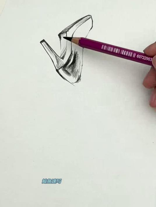 甩个鲨鱼艾莲，手绘涂鸦风可爱鲨鱼角色插画分享