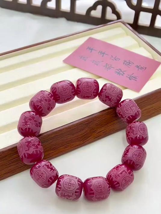 红色年糕 新年串串,好喜庆的颜色 就只有几串哈!