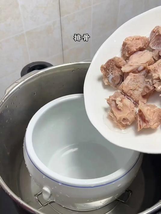 茶树菇排骨汤:专治免疫力差