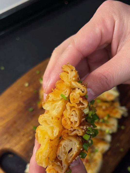没事就做酱香饼吧，炒酱做饼，这是我做过的最好吃的配方