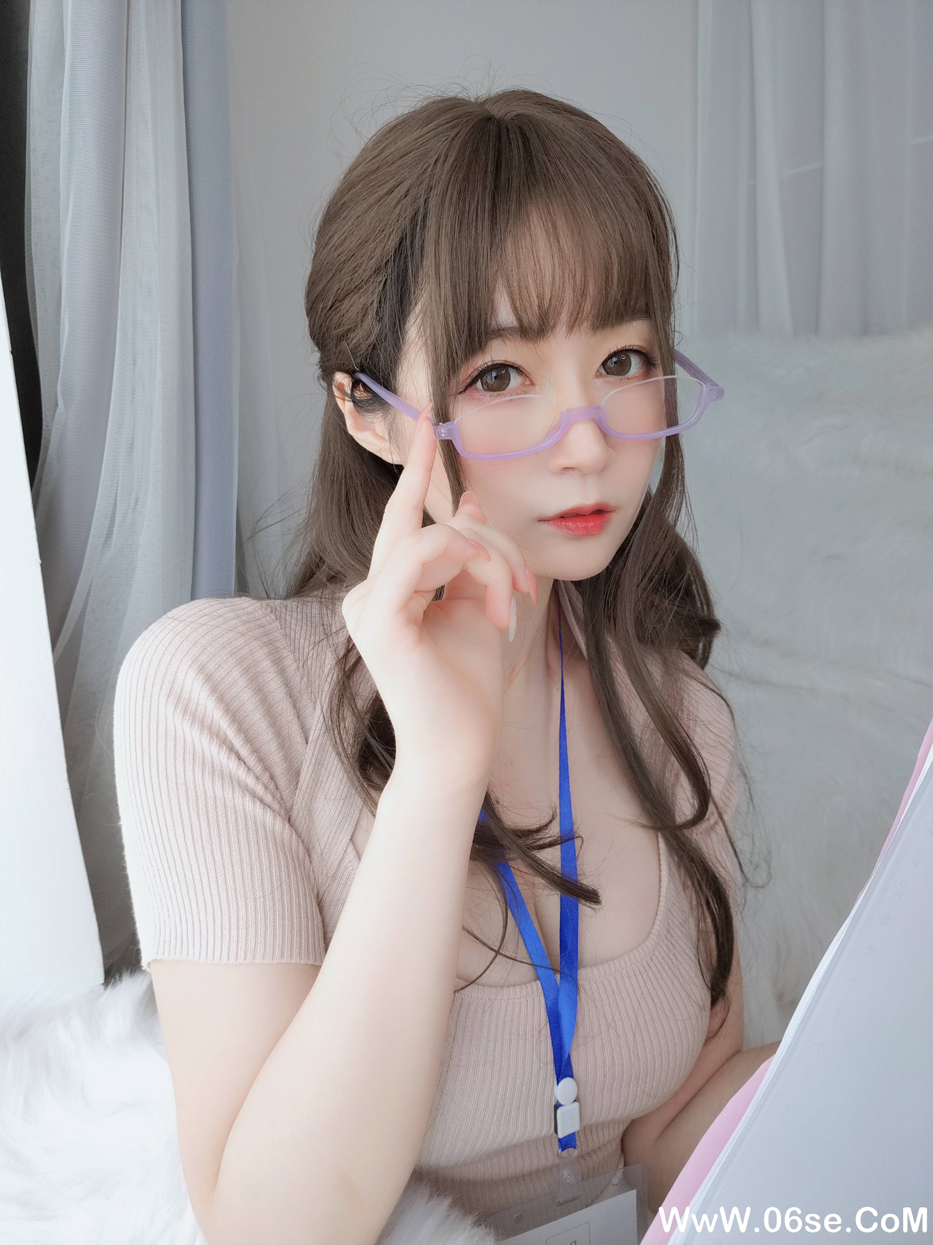 图片[54]-Coser小姐姐白银 NO.060 – 私人医生[159P+6V1.03G]-六色网