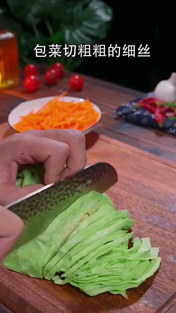 包菜炒粉丝的做法