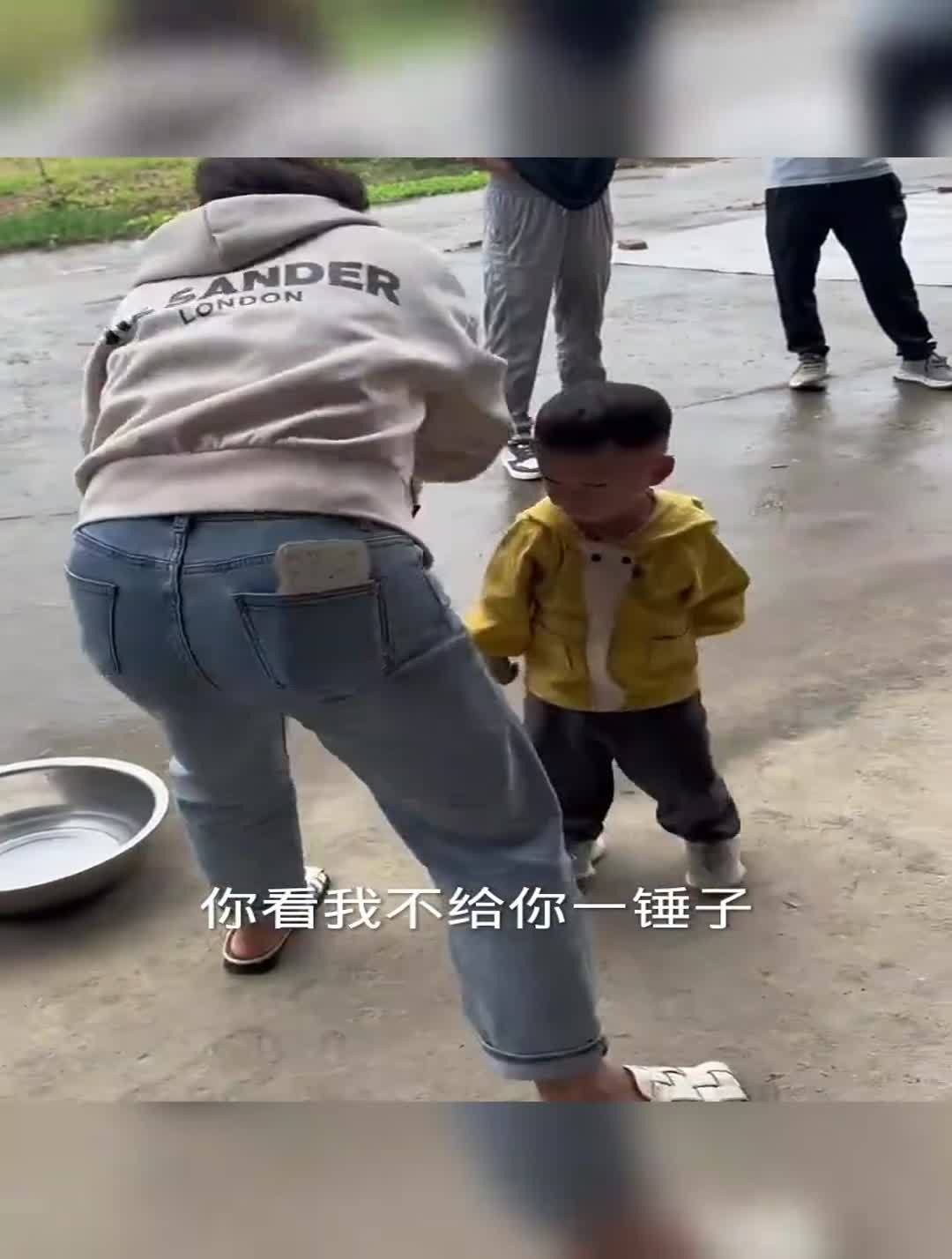 一个完整的童年,就是这么朴素无华