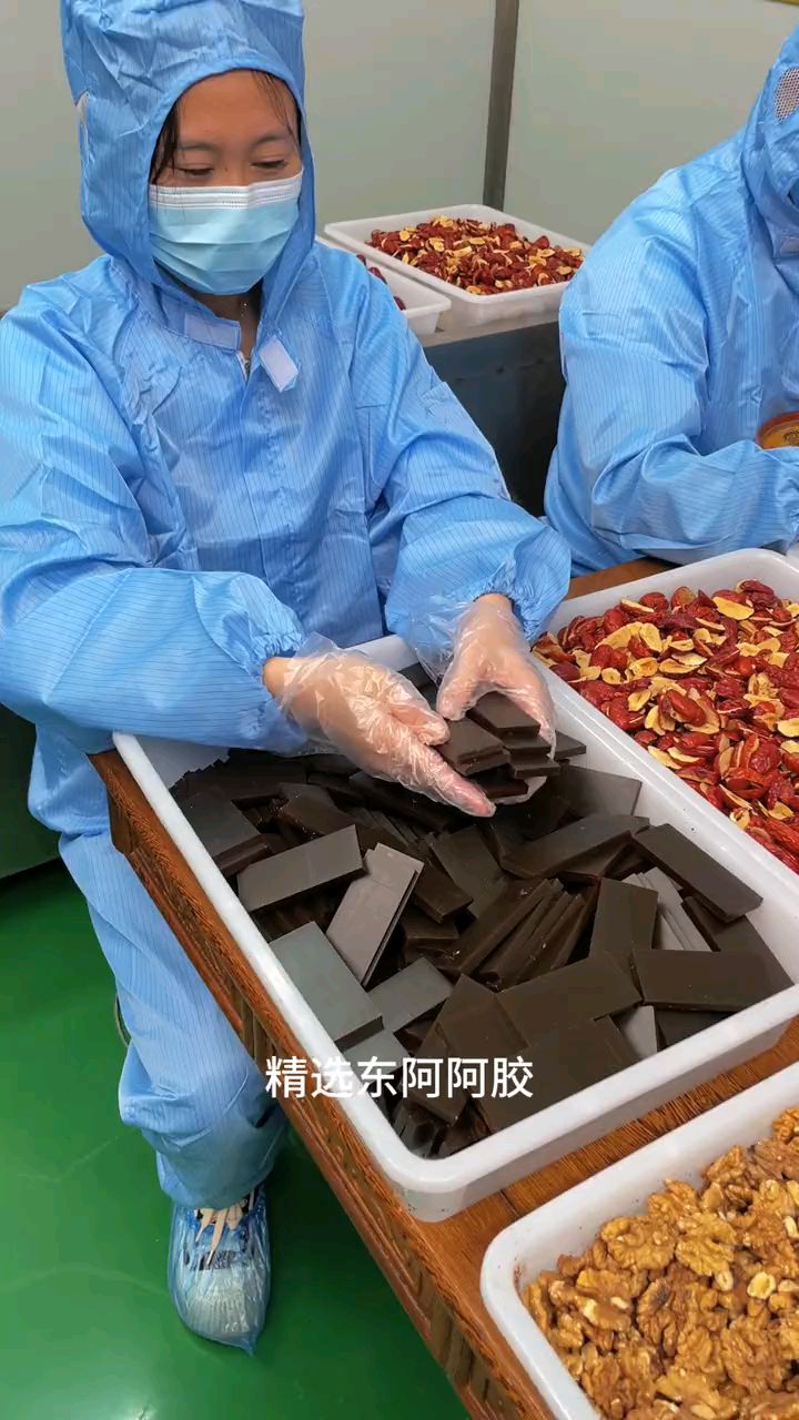 卖爆了!正宗山东东阿手工阿胶糕。