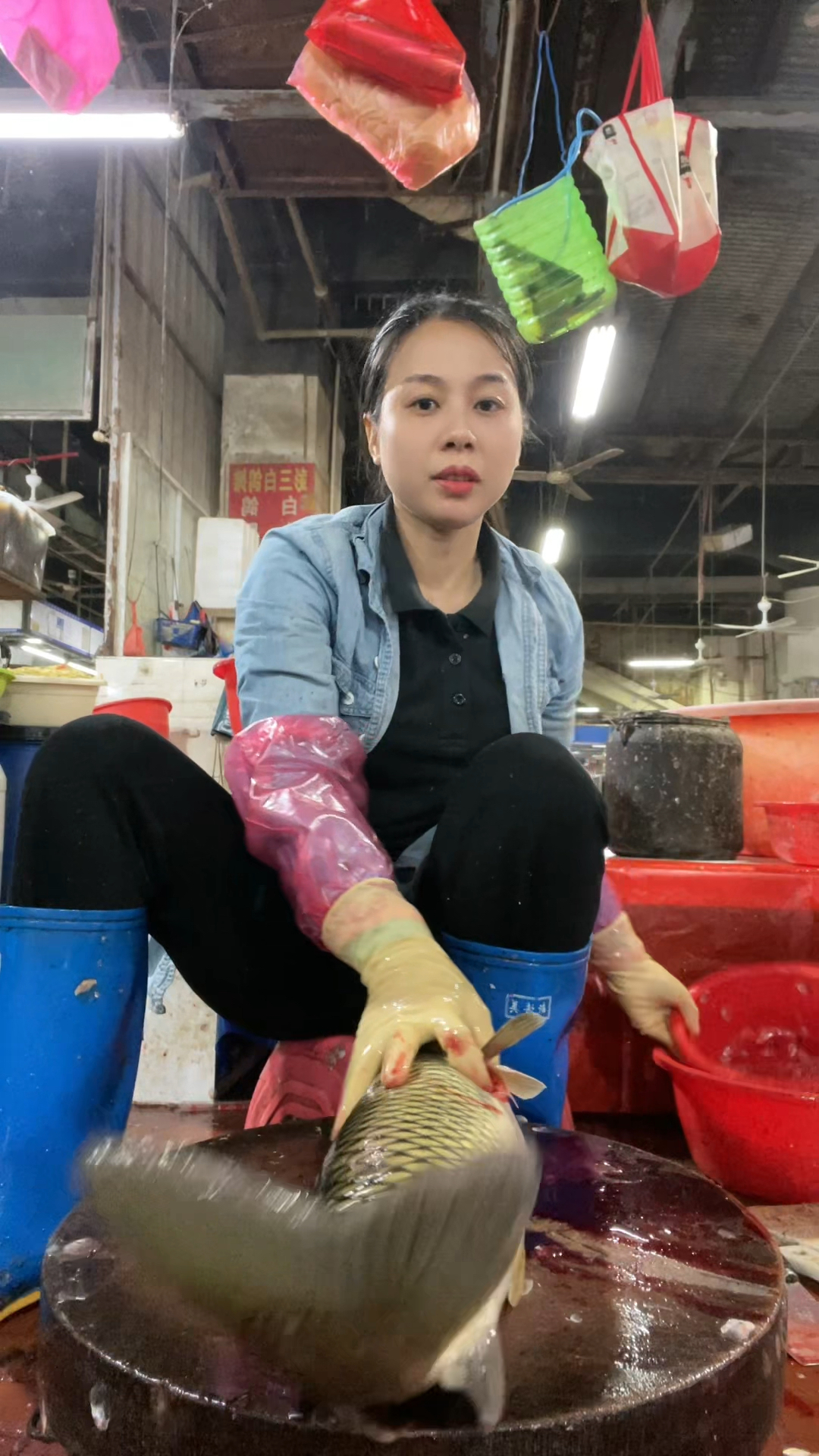 砍块的草鱼油炸,做糖醋鱼