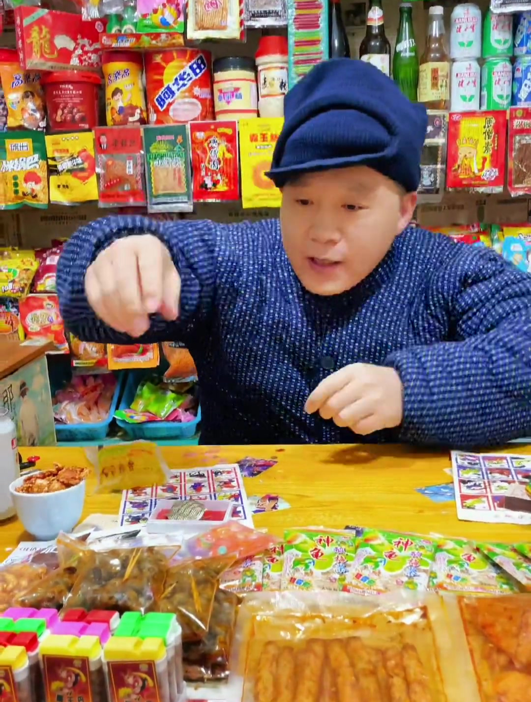 还记得小时候的小卖部吗 还有跟你抢辣条螺丝的小伙伴