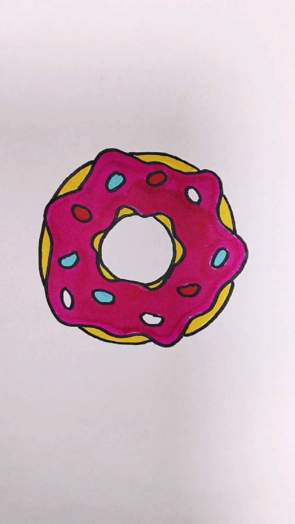 画一个小朋友们爱吃的甜甜圈