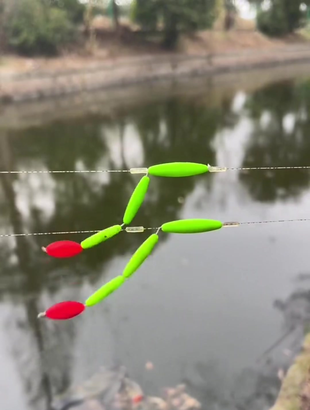 一级钓鱼大师最新研发“老鼠尾巴七星漂”,抗风浪,高灵敏,好用