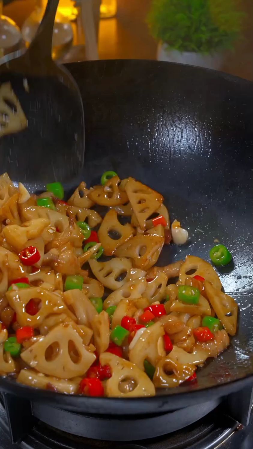 莲藕炒肉的家常做法