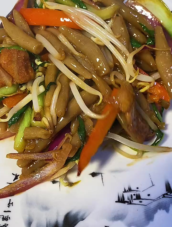 你吃过山西美食炒莜面鱼鱼吗