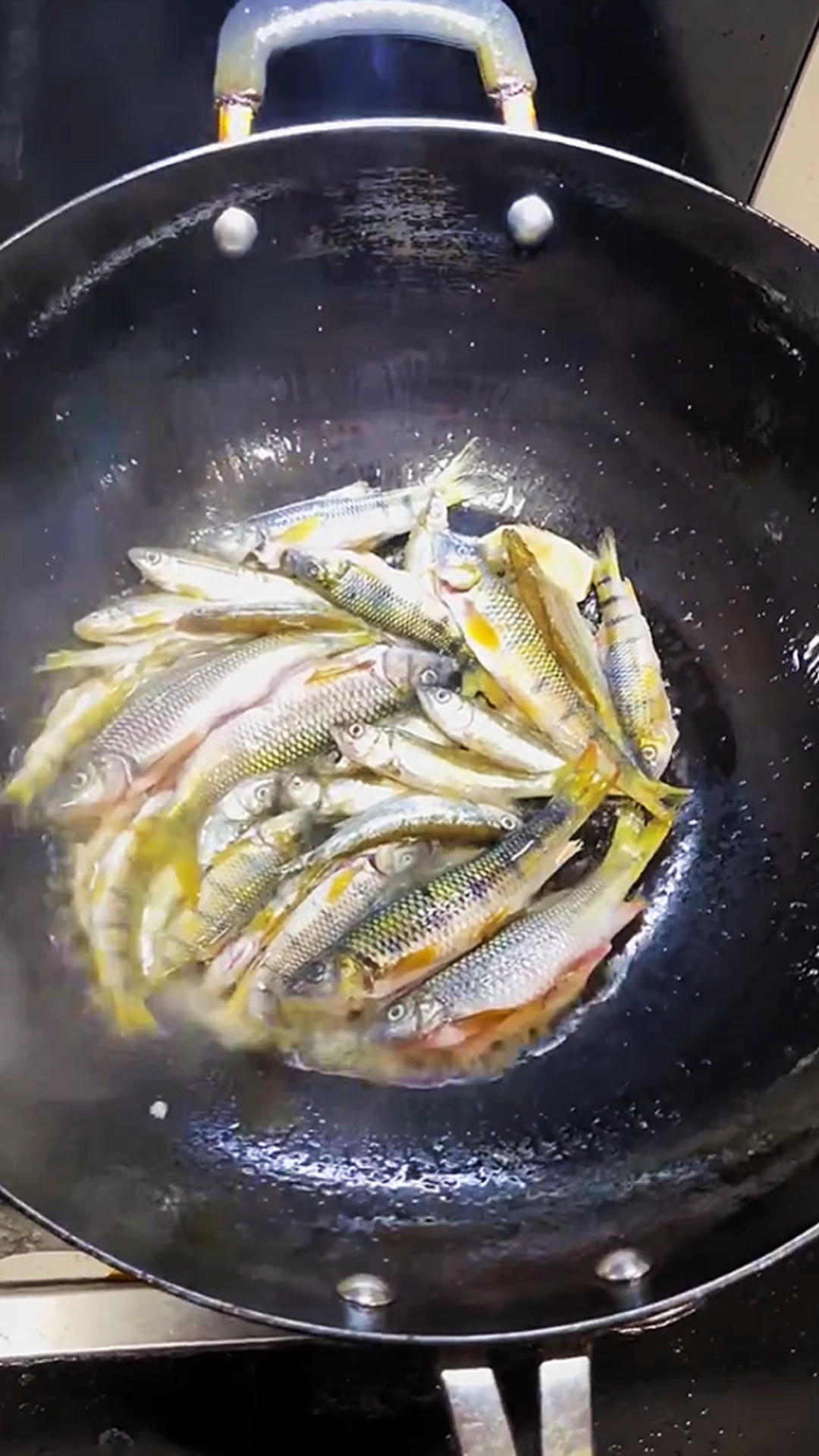 家常煎河鱼做法
