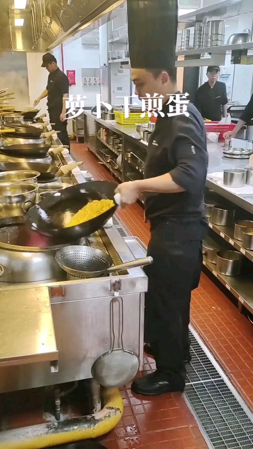萝卜干炒鸡蛋
