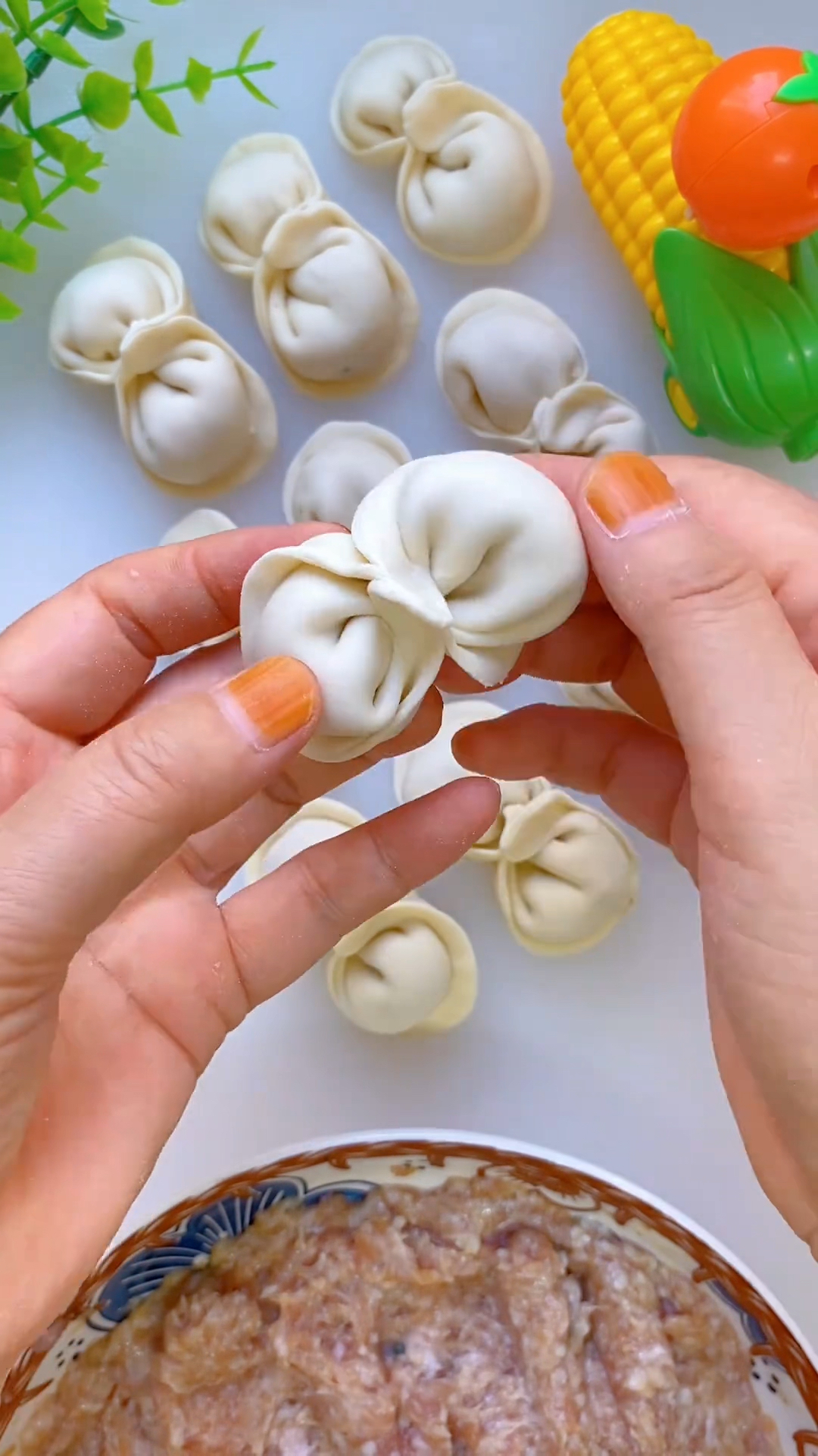 一看就会的鸳鸯饺子包法