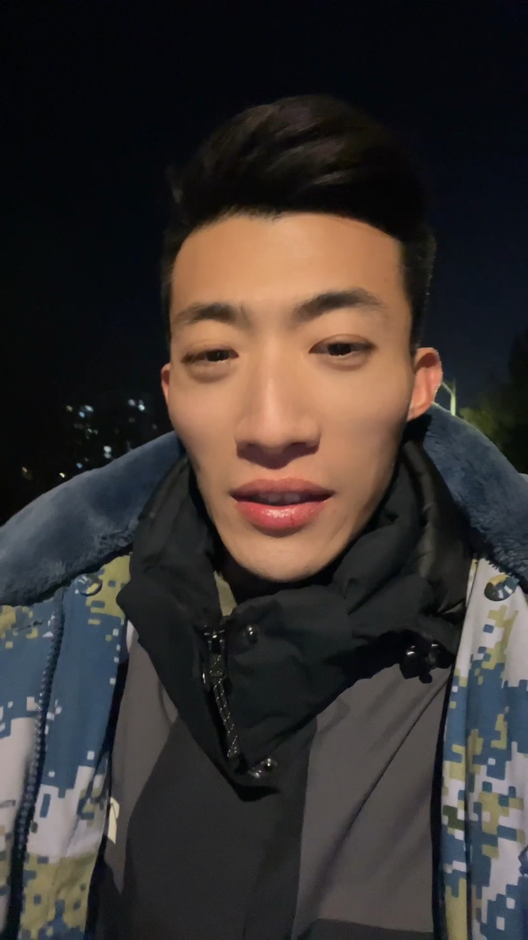 你长着一张海王的脸