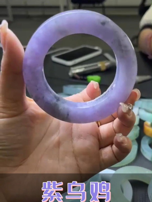 紫乌鸡正圈翡翠手镯毛坯,可做正圈,心动不如行动
