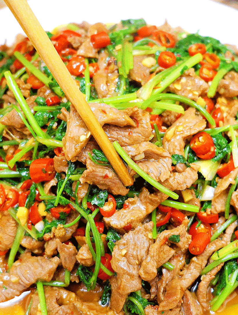 羊肉好吃不会做,试试这道香菜爆羊肉吧,又香又嫩