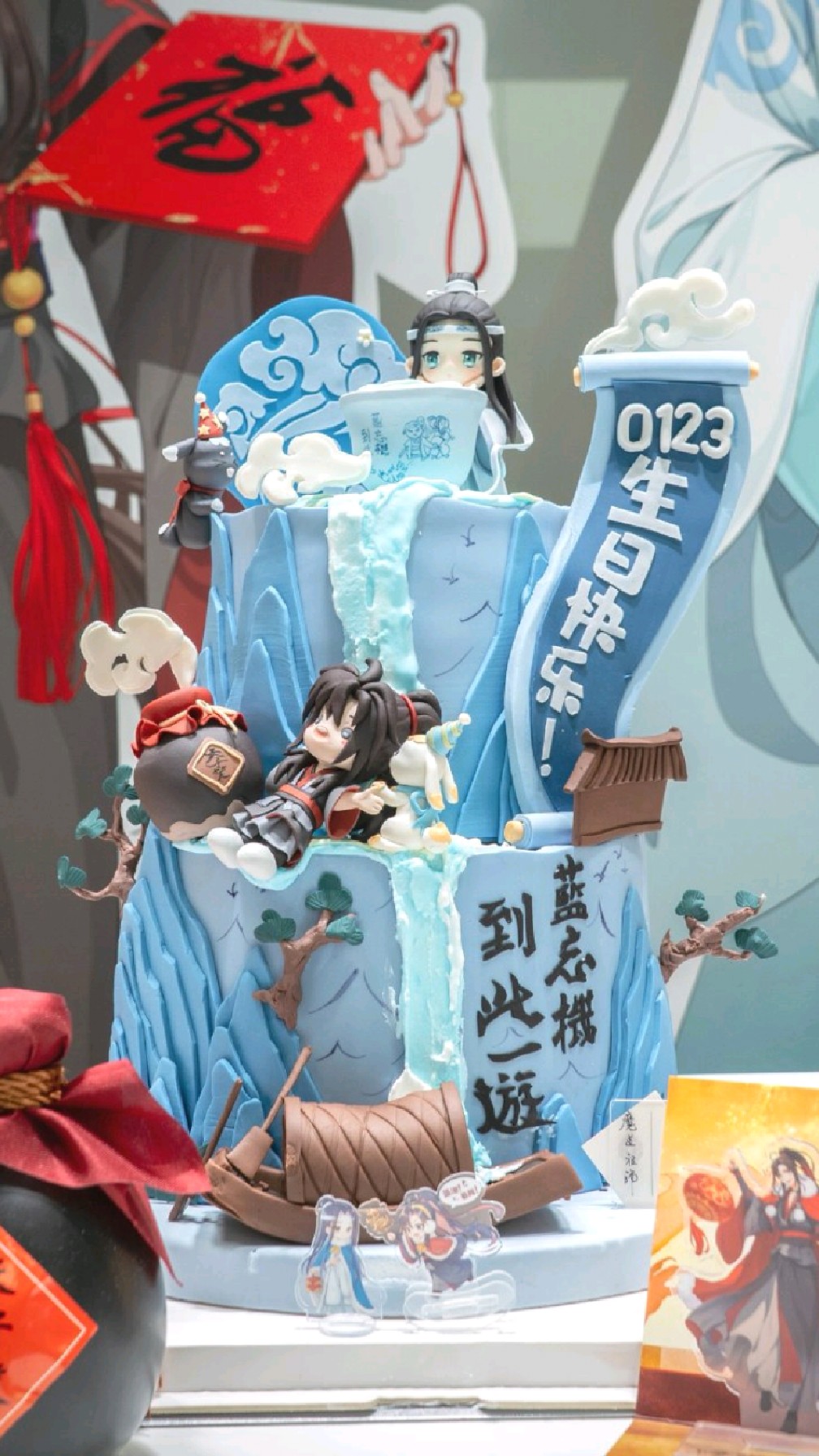 这么可爱的生日蛋糕舍不得吃了,联名奶茶赢麻了
