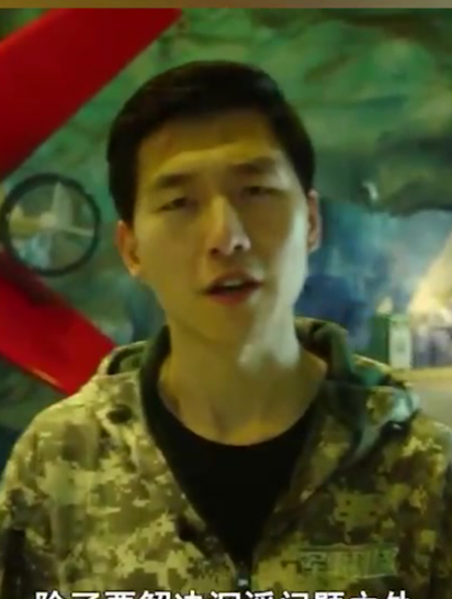 核潜艇下潜几百米就被压扁,鲸鱼却能下潜千米,它的身体有怎样的奥秘