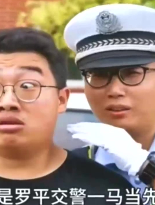 cos表情包大赛,官方也来整活了!