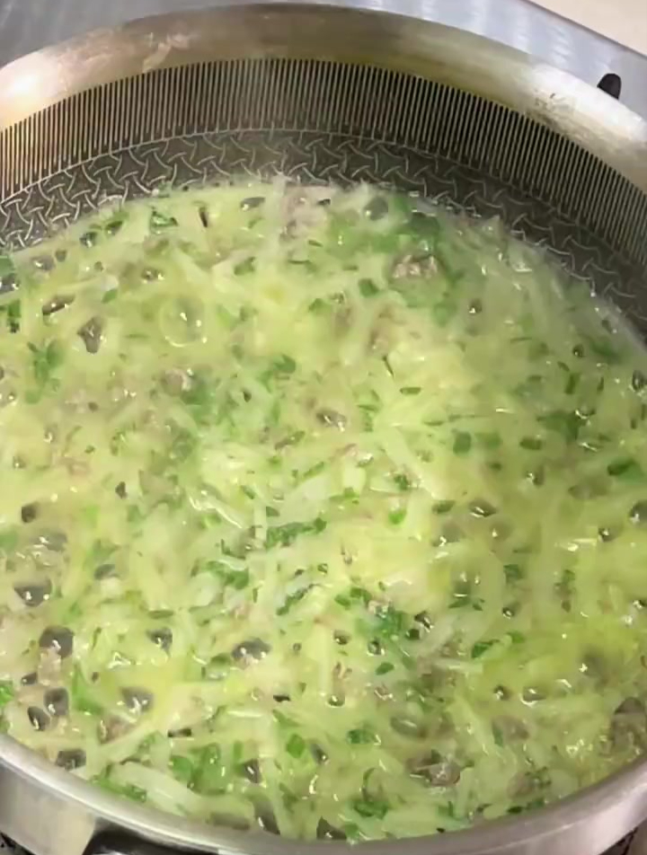 8M+8D|芹菜浓汤猪肝面|山药南瓜小米粥