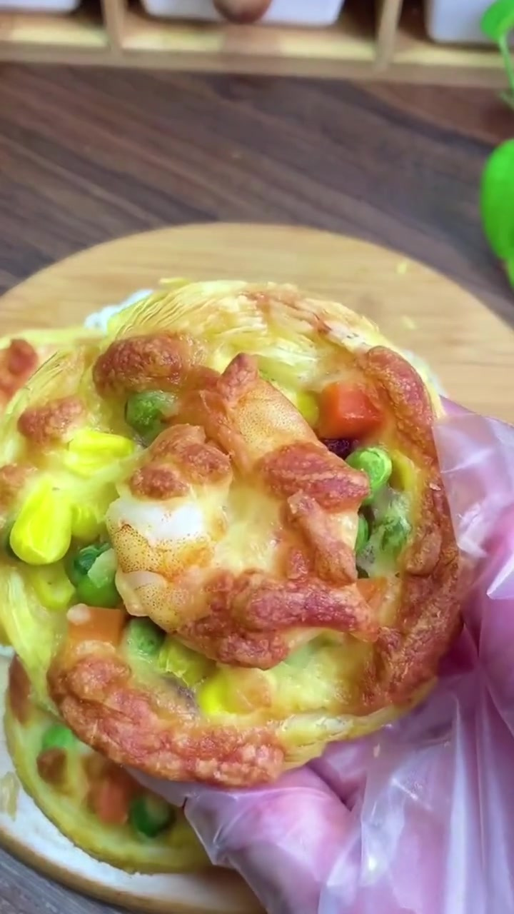 宝宝辅食,宝宝版迷你鲜虾披萨